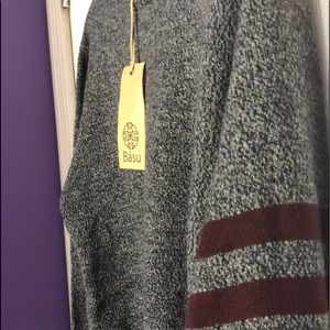 New Men’s Basu Sweater w/Tags in Gray NWT